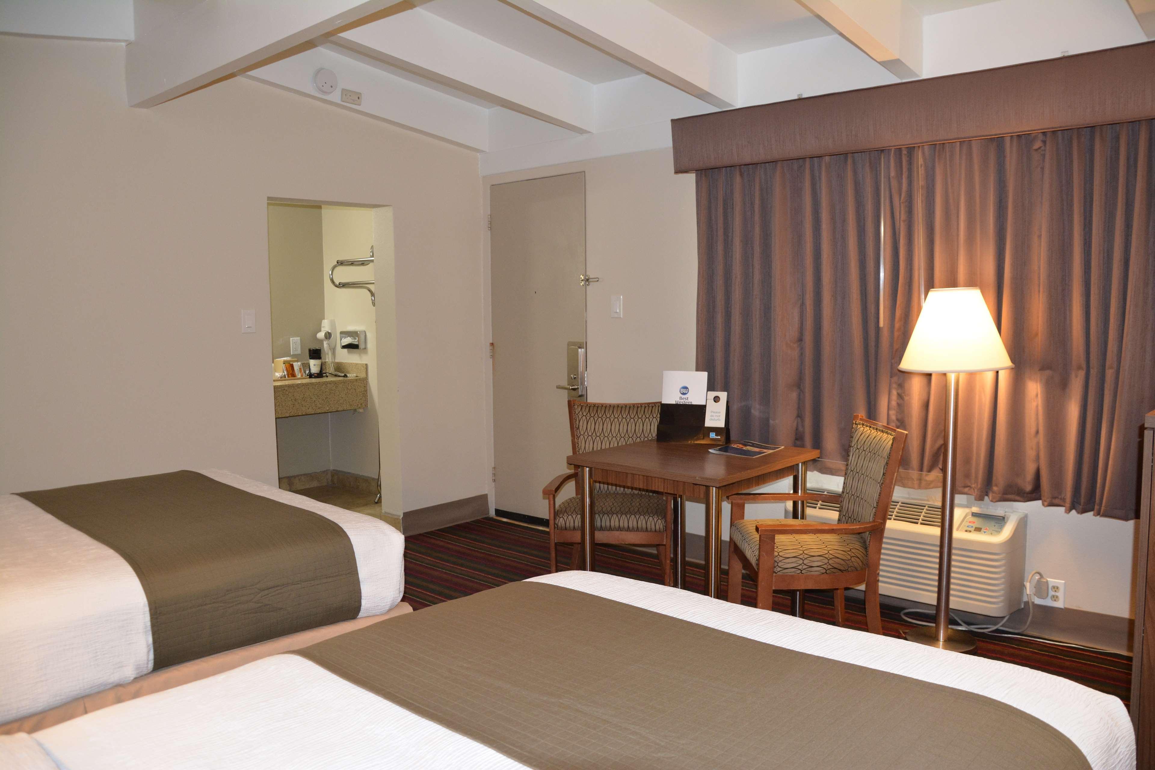 Best Western El Rancho Palacio Roswell Exterior photo