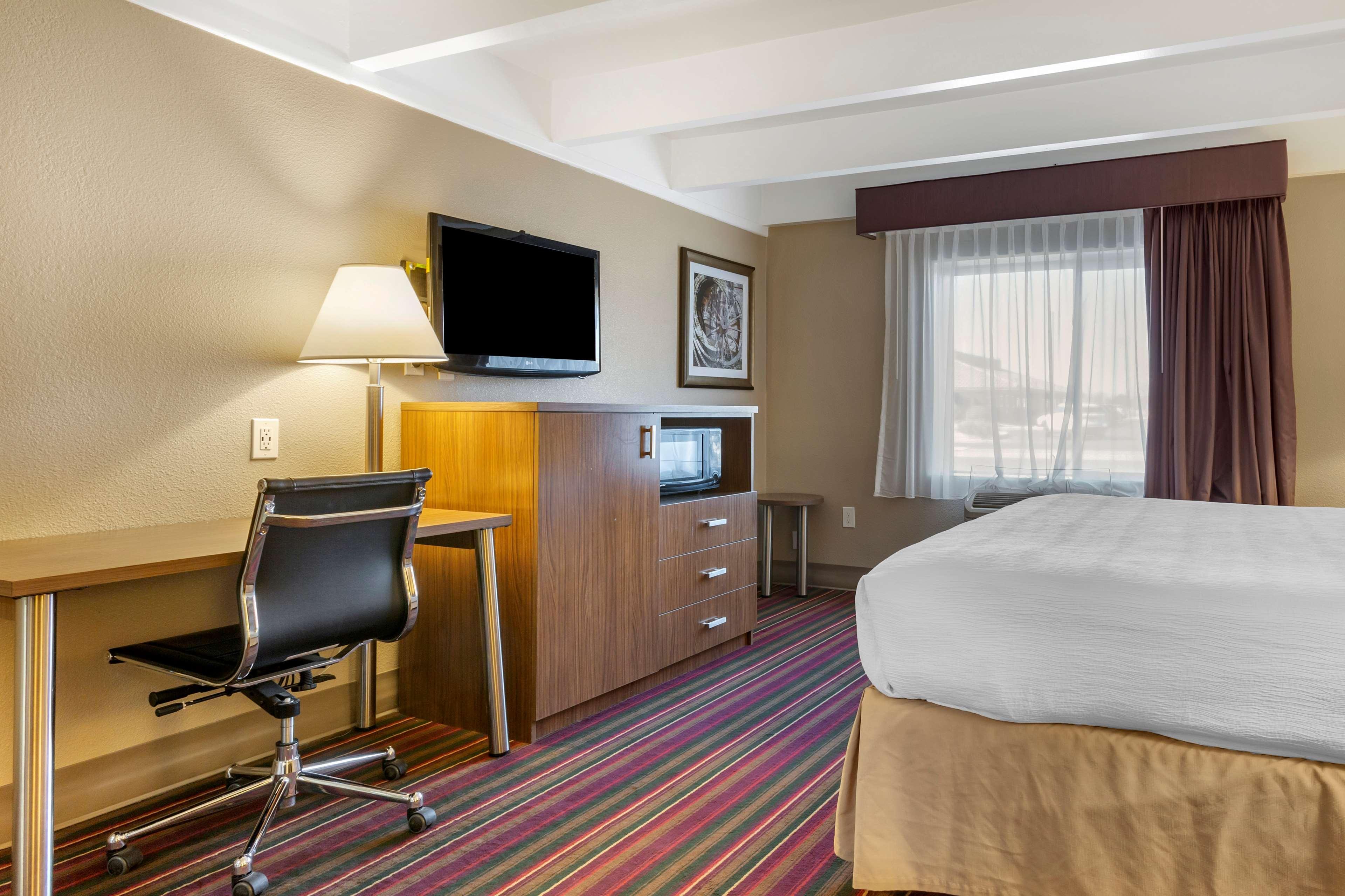 Best Western El Rancho Palacio Roswell Exterior photo